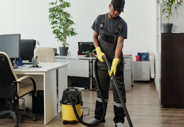 10 Tips for Maintaining a Clean Office Space in Abuja